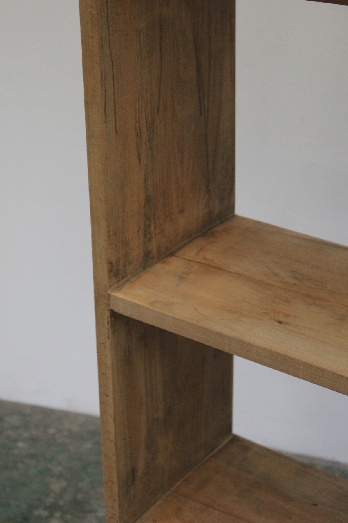 #1560 shelf