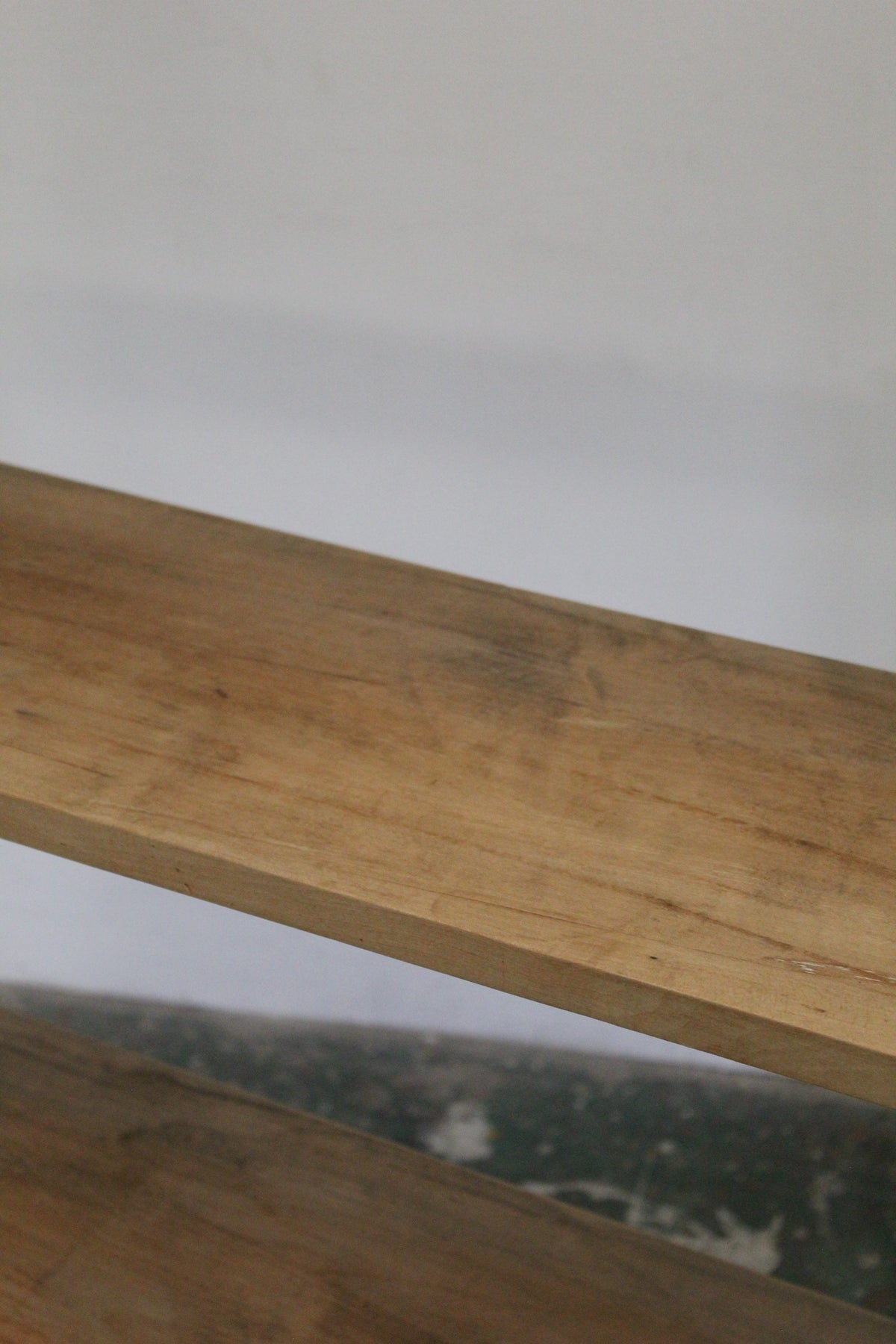 #1560 shelf