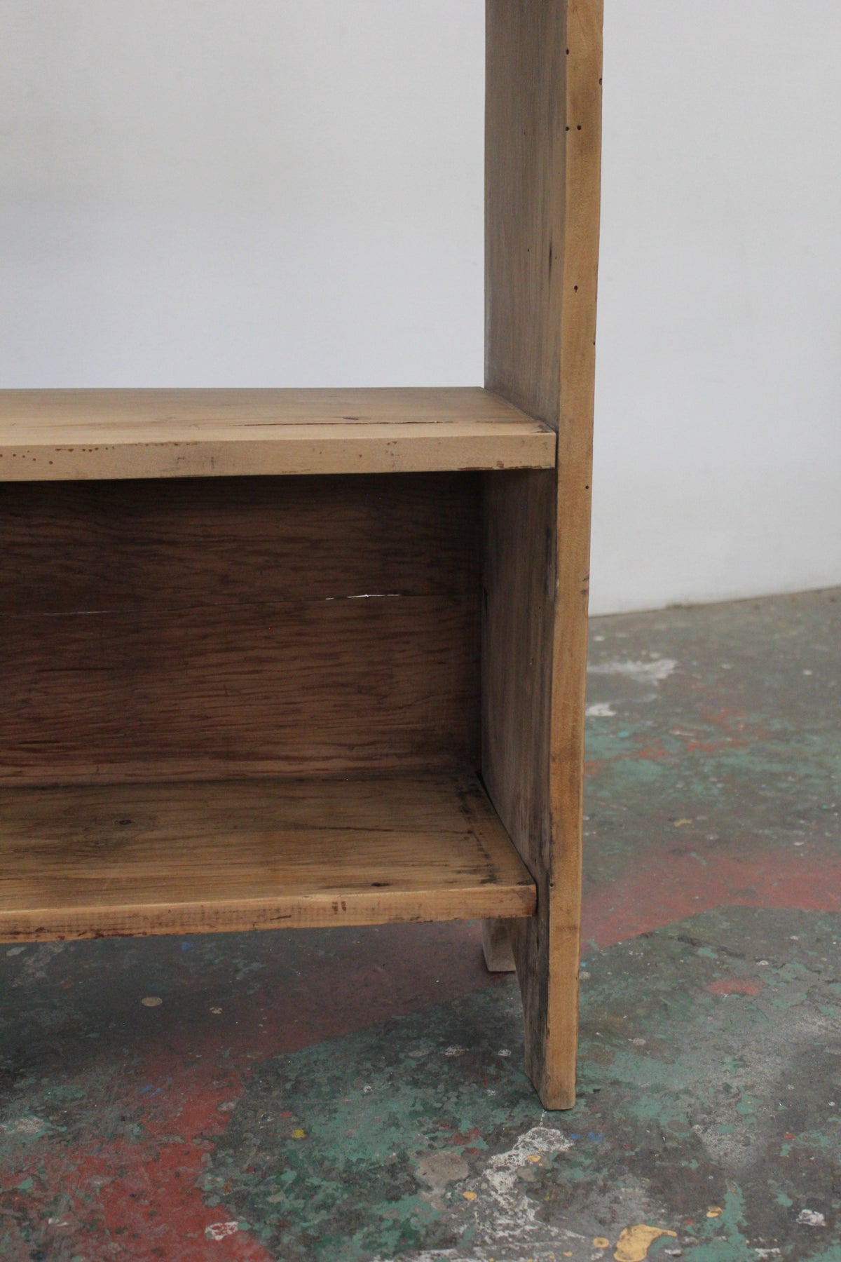 #1560 shelf