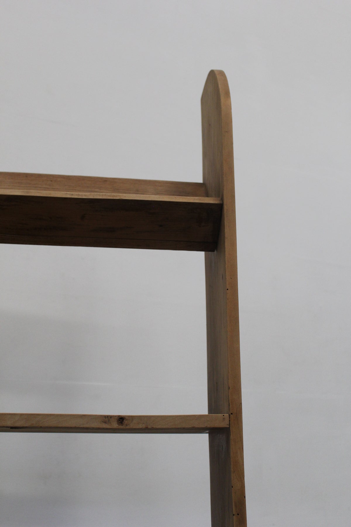 #1560 shelf