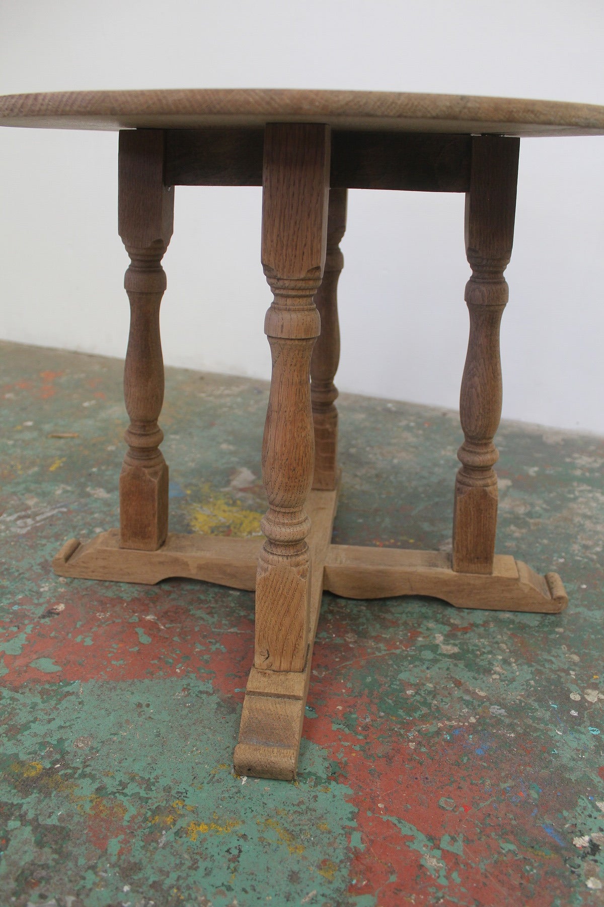 #0932 coffee table