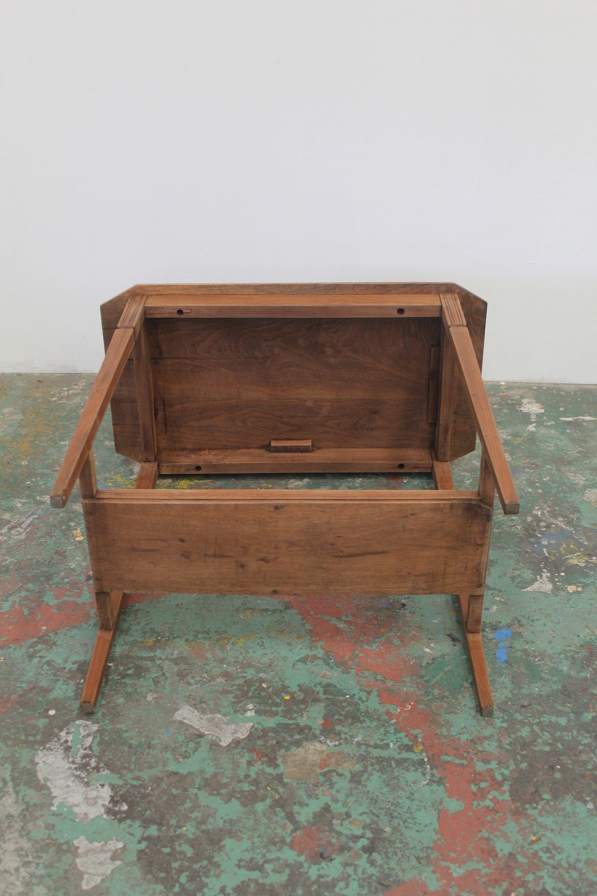 #0933 table