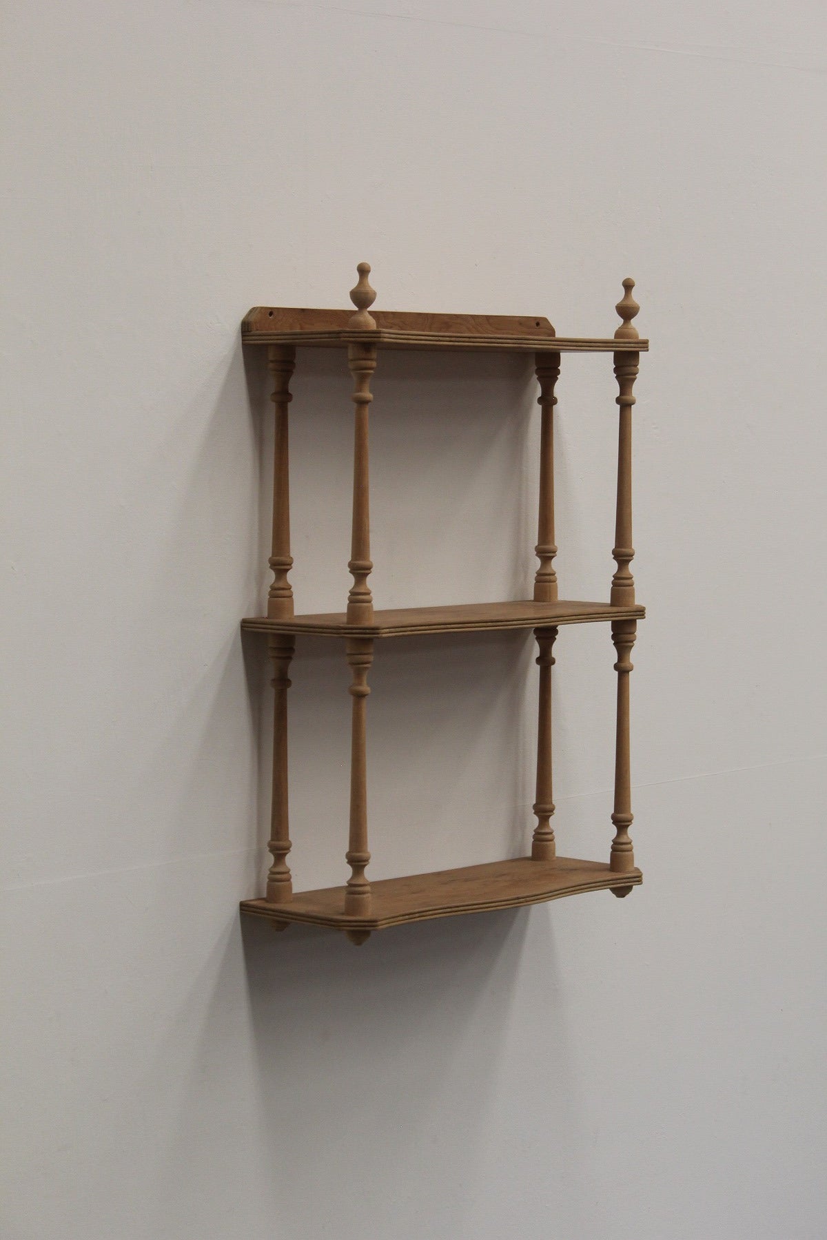 #0934 shelf