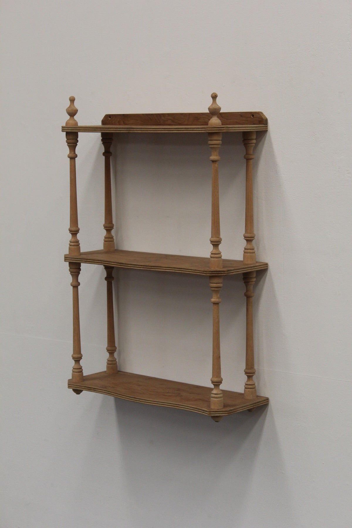 #0934 shelf