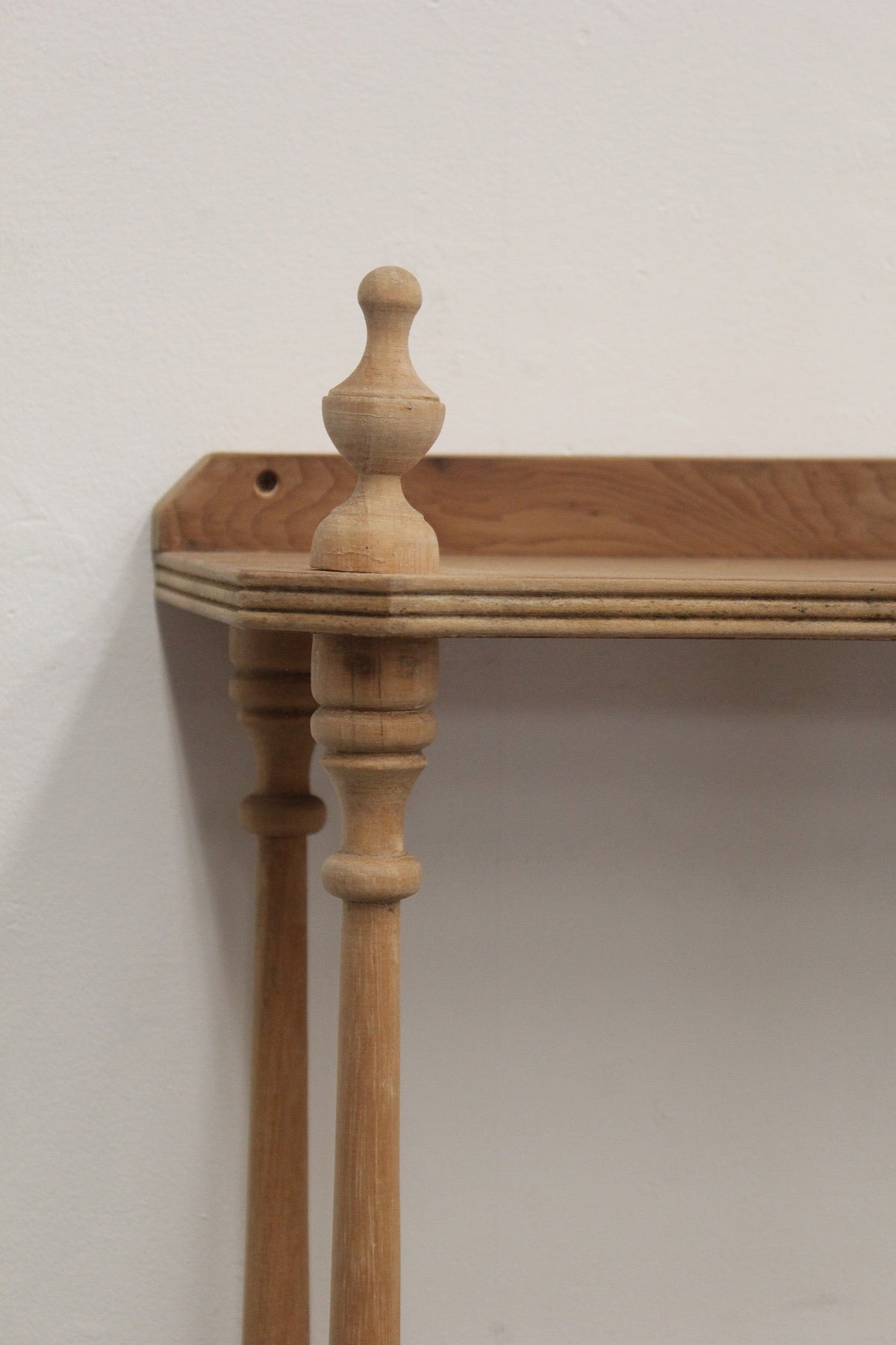 #0934 shelf