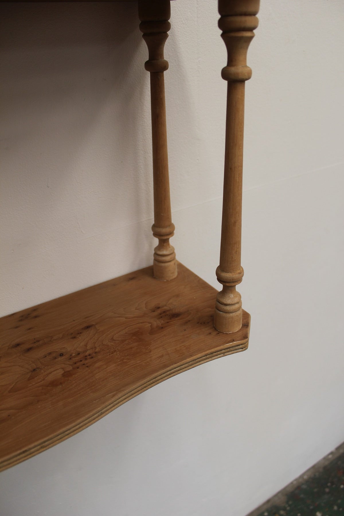 #0934 shelf