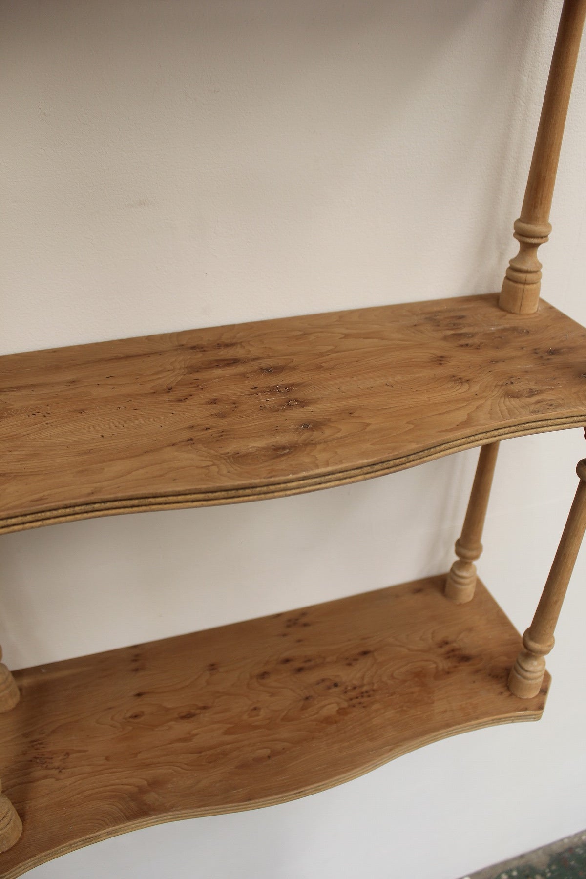 #0934 shelf