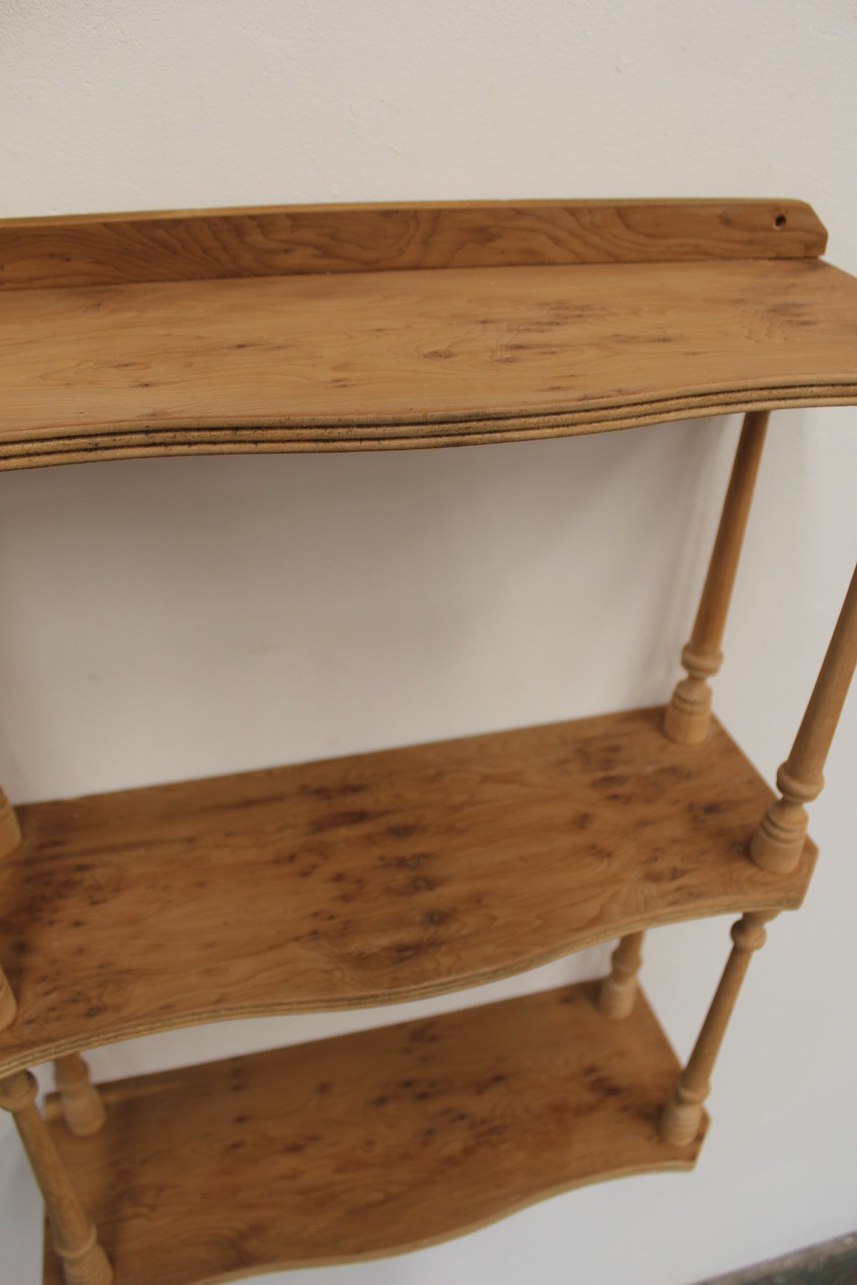 #0934 shelf