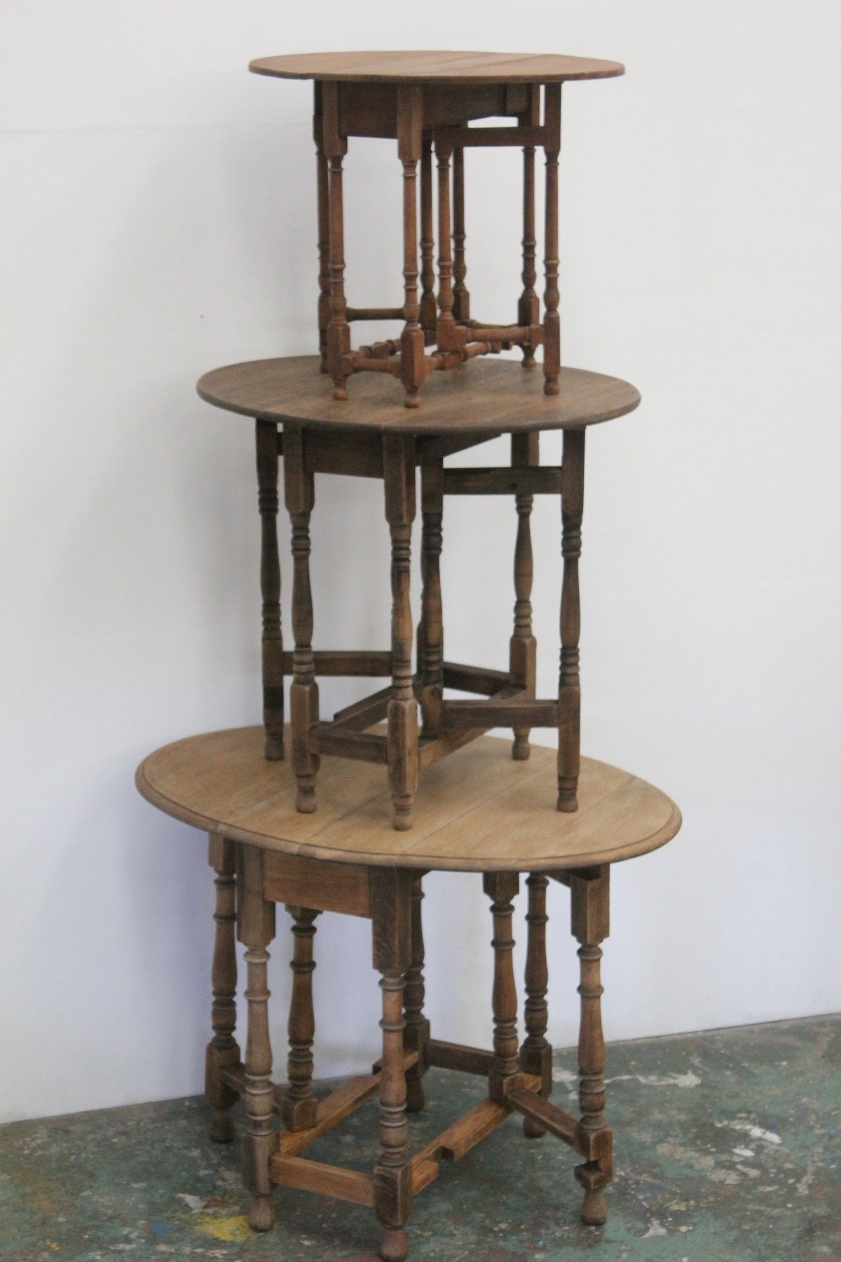#0931 gateleg table