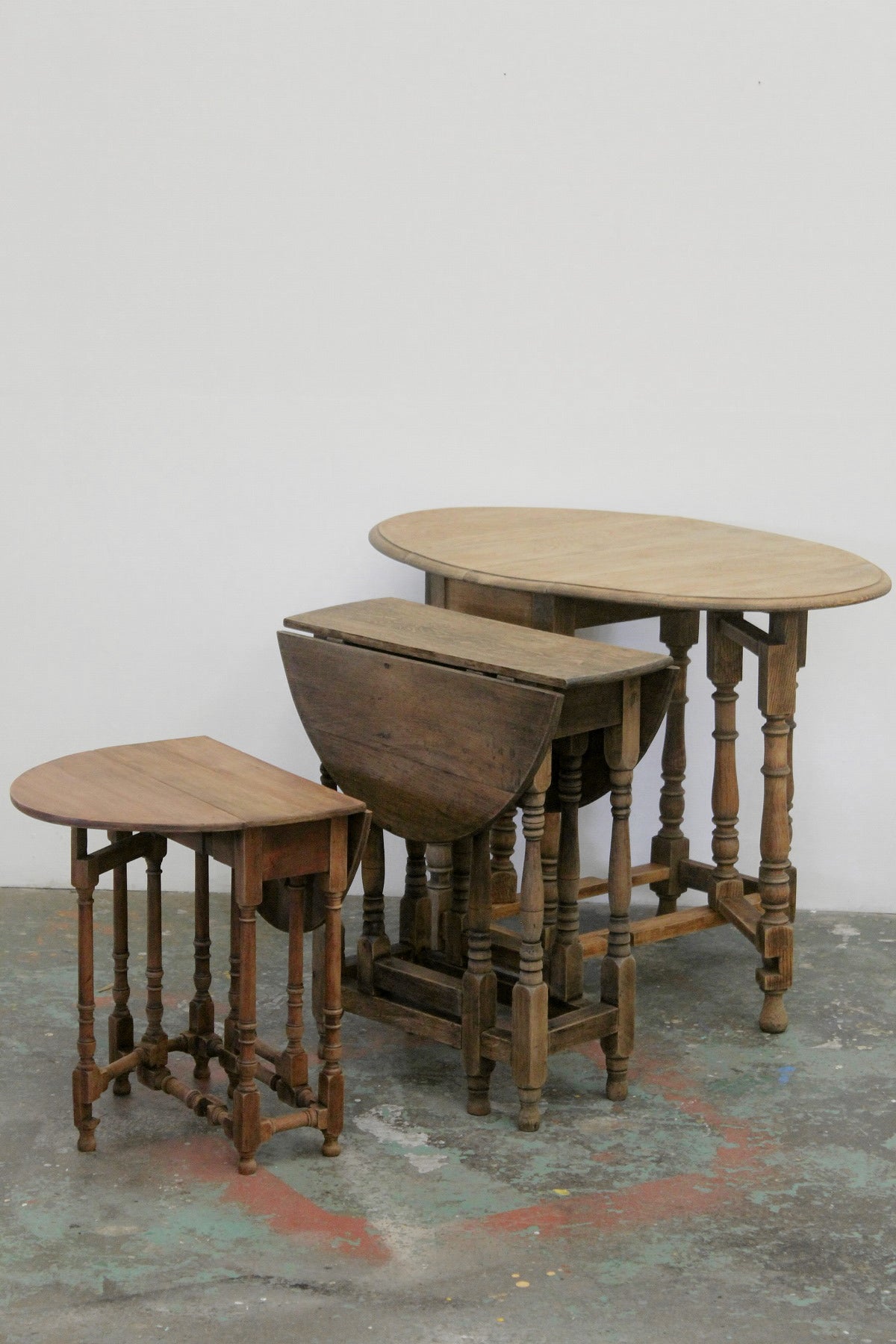 #0935 gateleg table