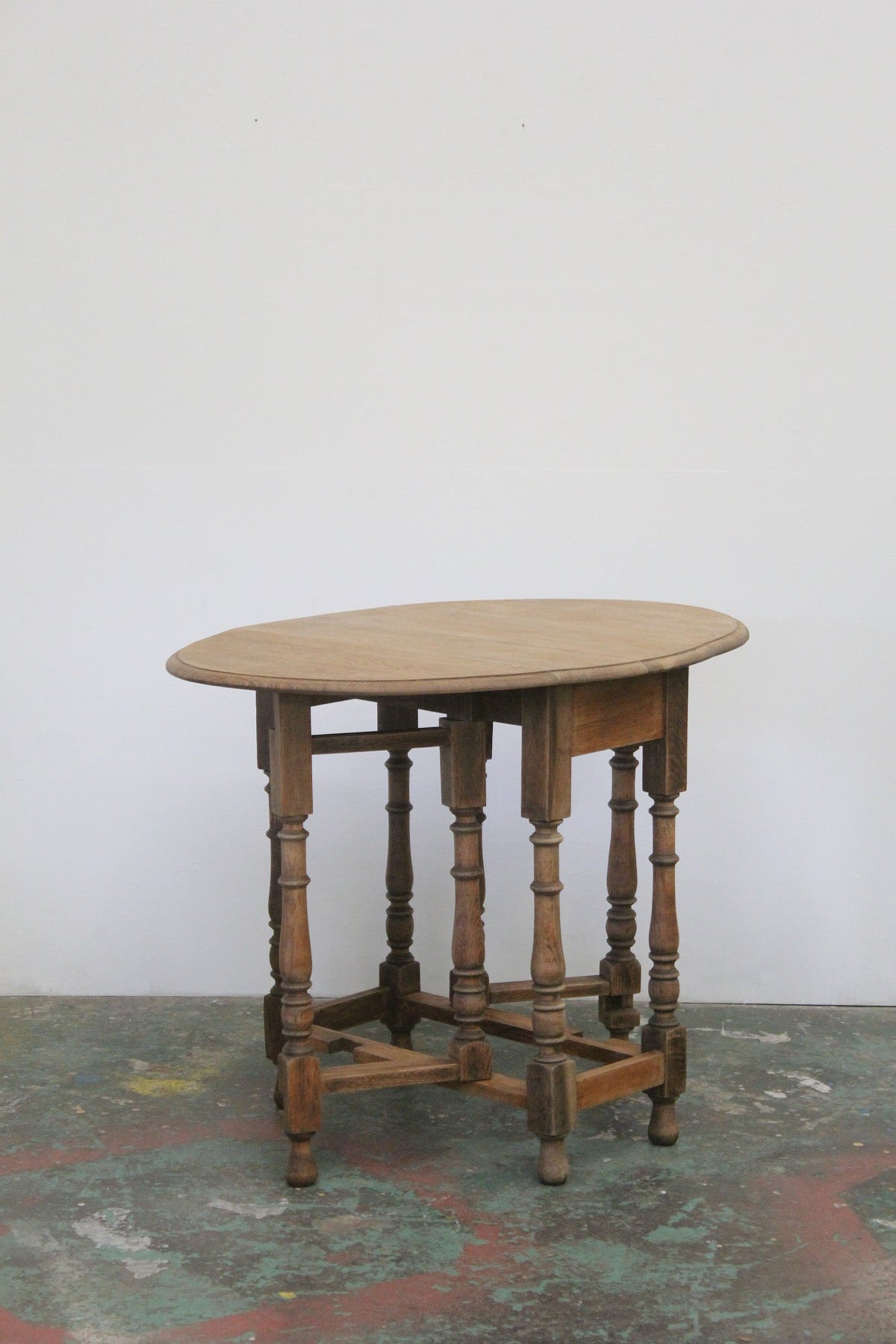#0935 gateleg table