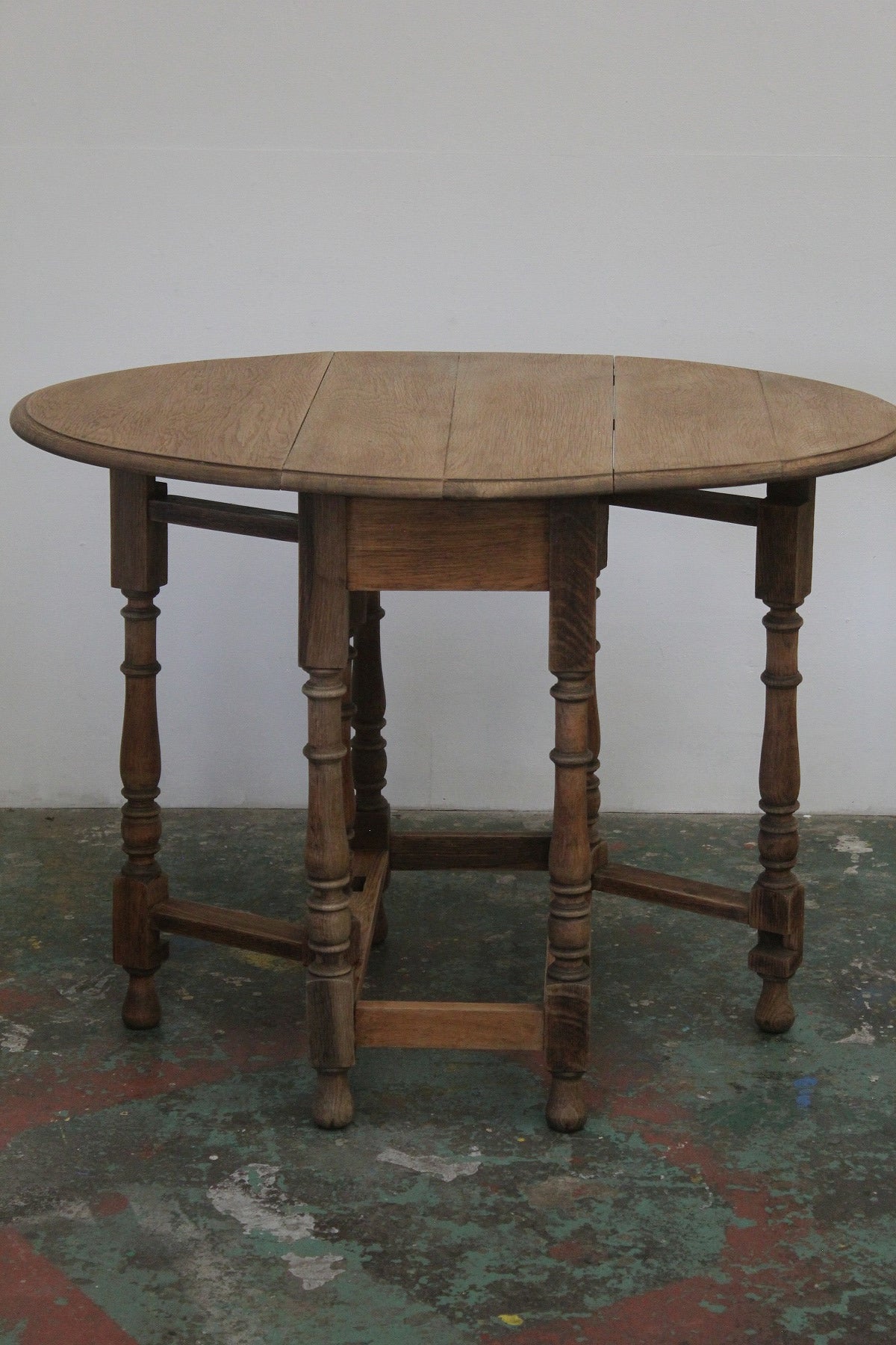 #0935 gateleg table