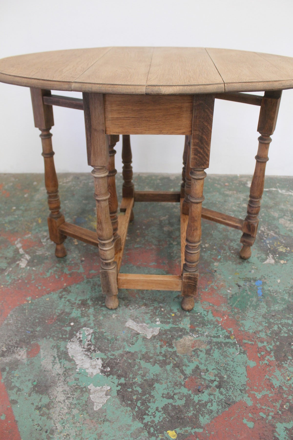 #0935 gateleg table