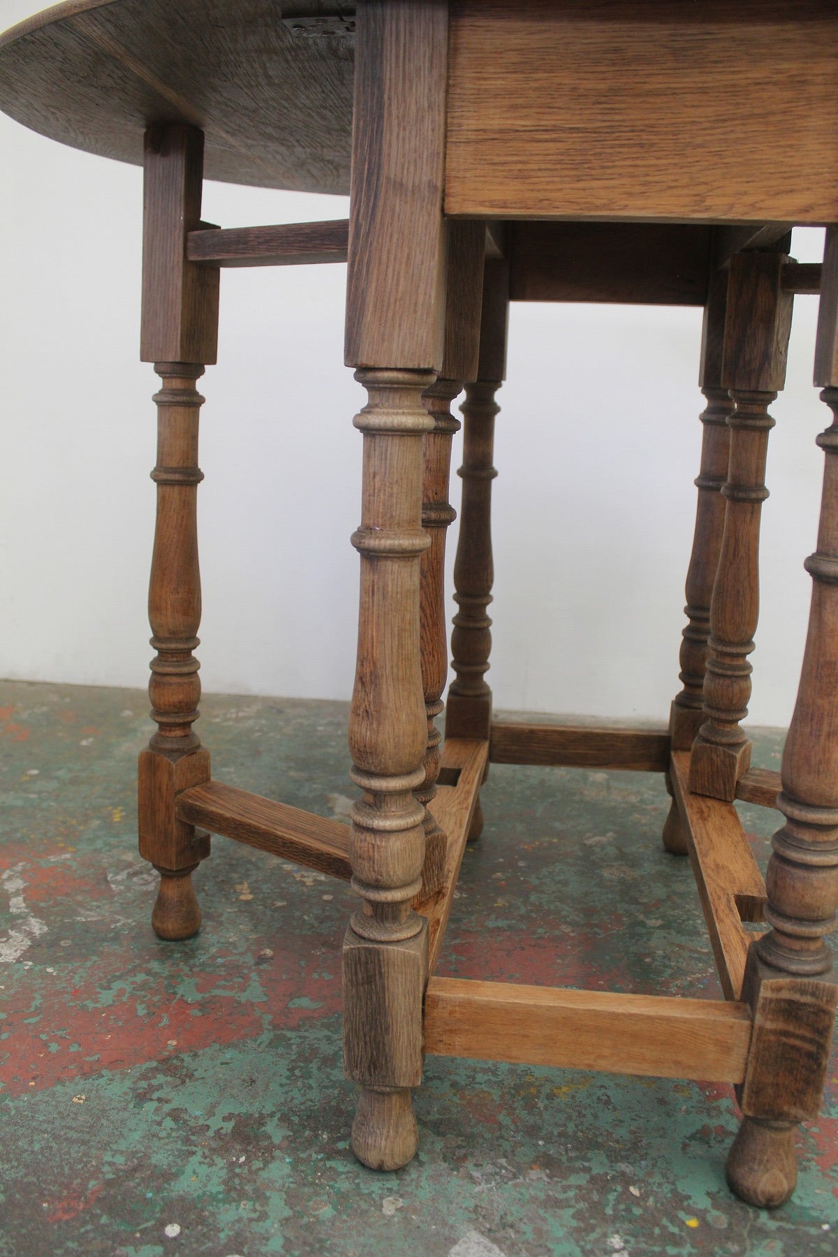#0935 gateleg table