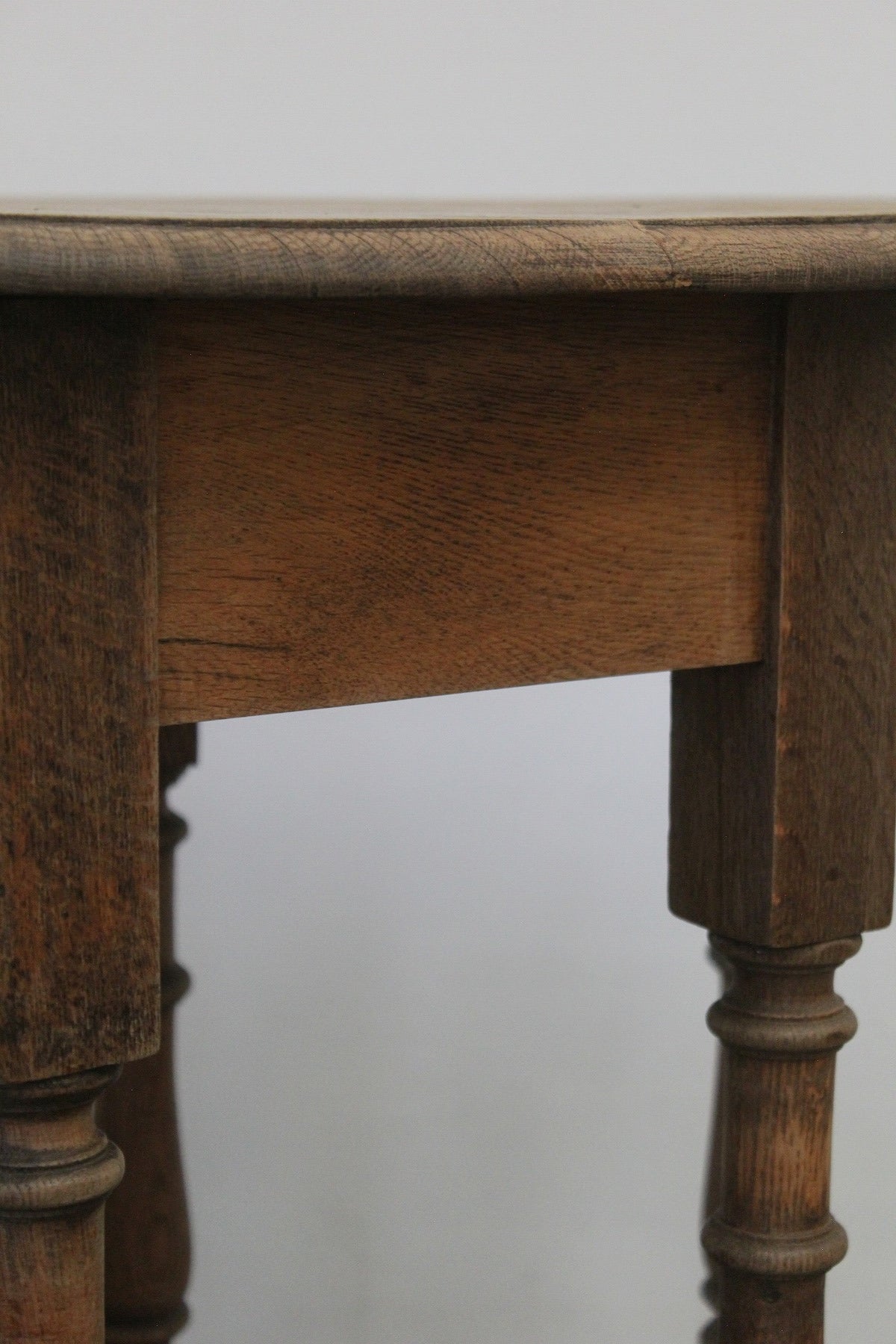 #0935 gateleg table
