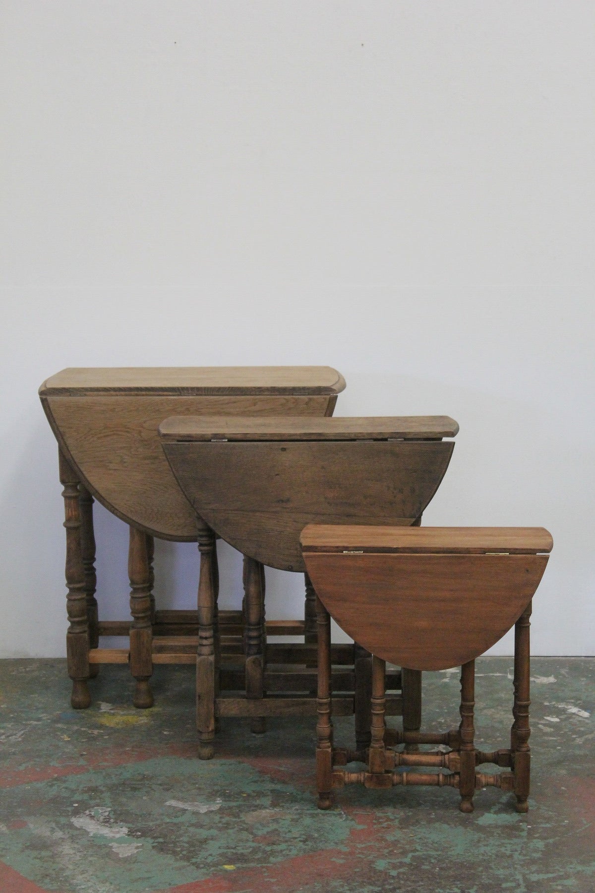 #0930 gateleg table