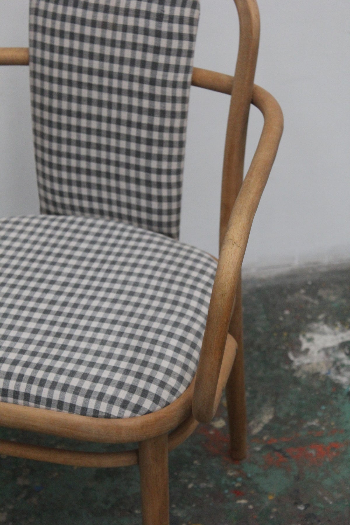 #1041 arm chair