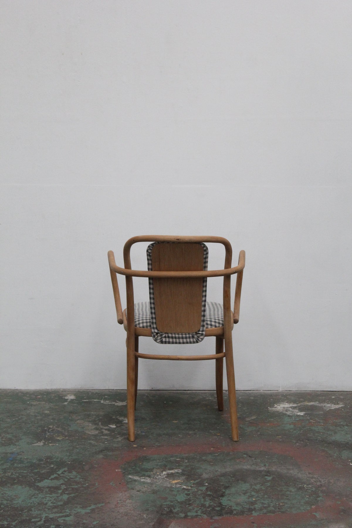 #1041 arm chair