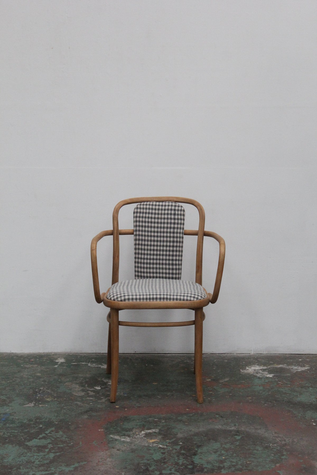 #1041 arm chair
