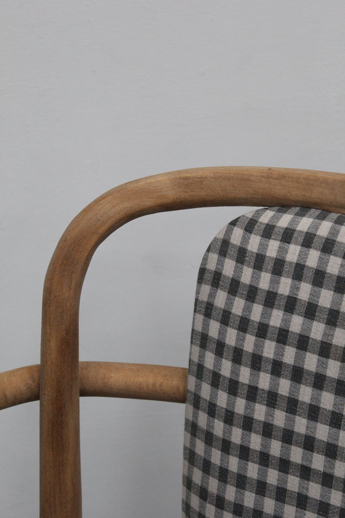 #1041 arm chair