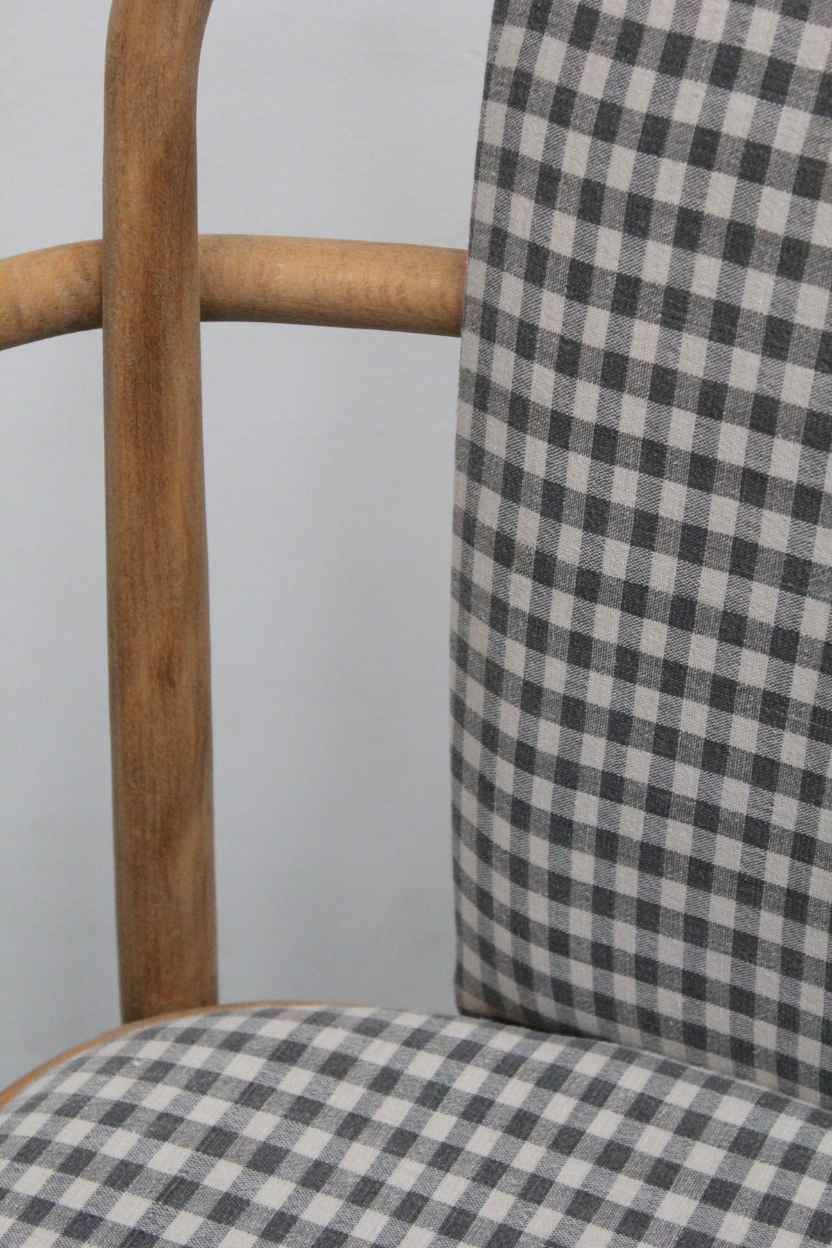 #1041 arm chair