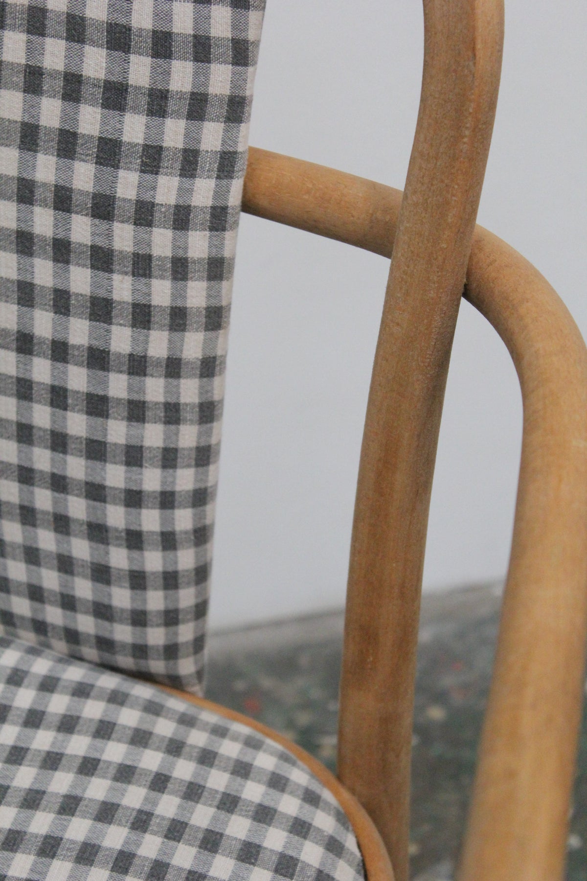 #1041 arm chair