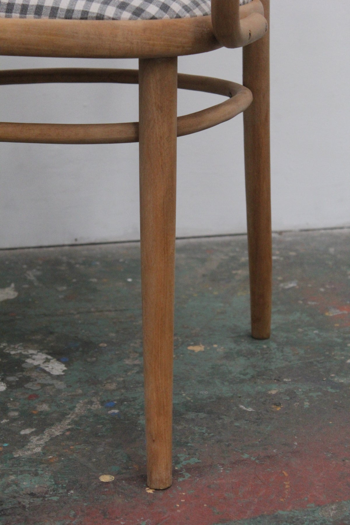 #1041 arm chair