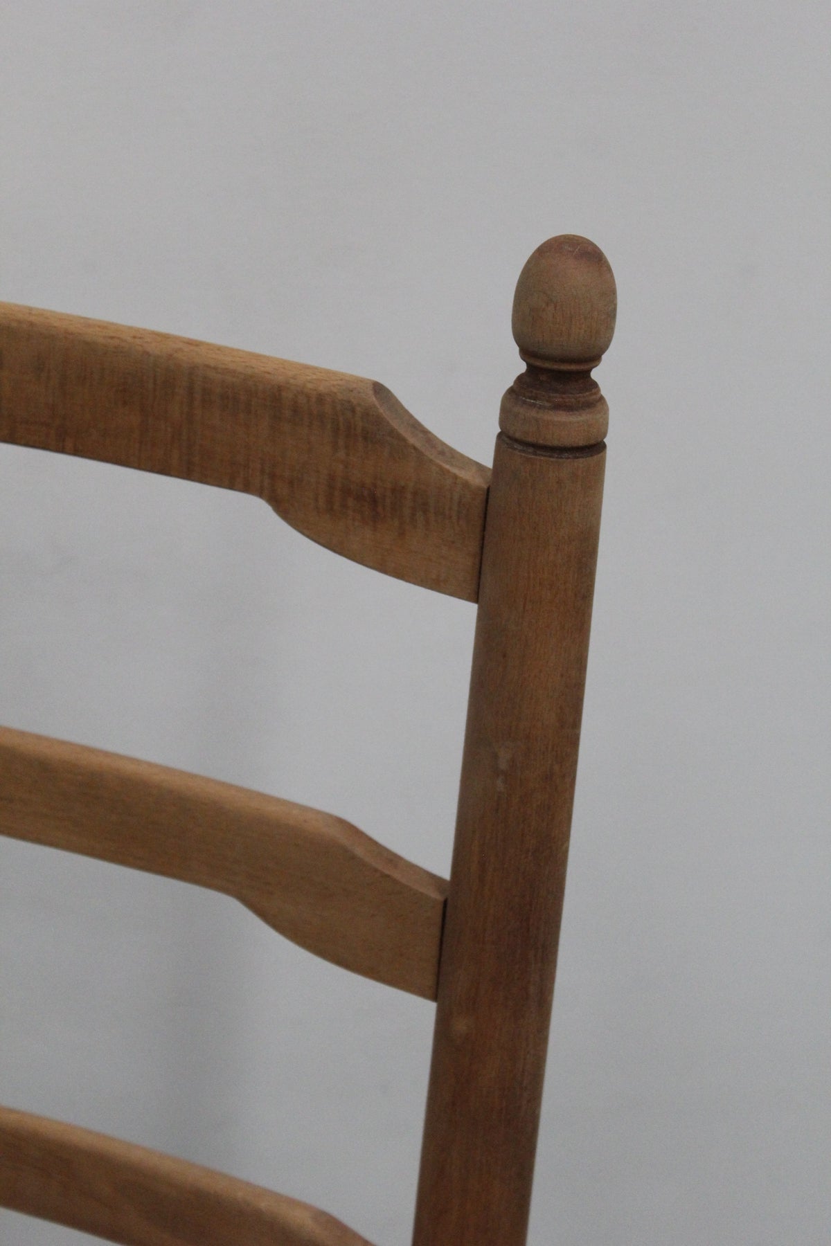 #1069 chair