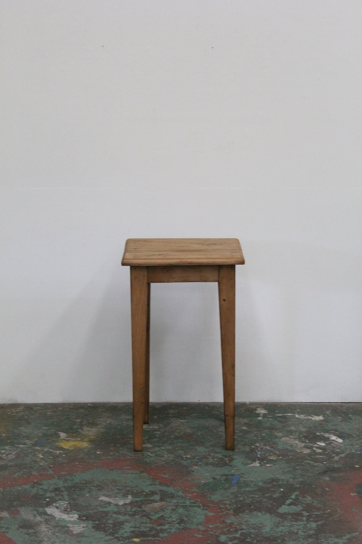 #0943 table