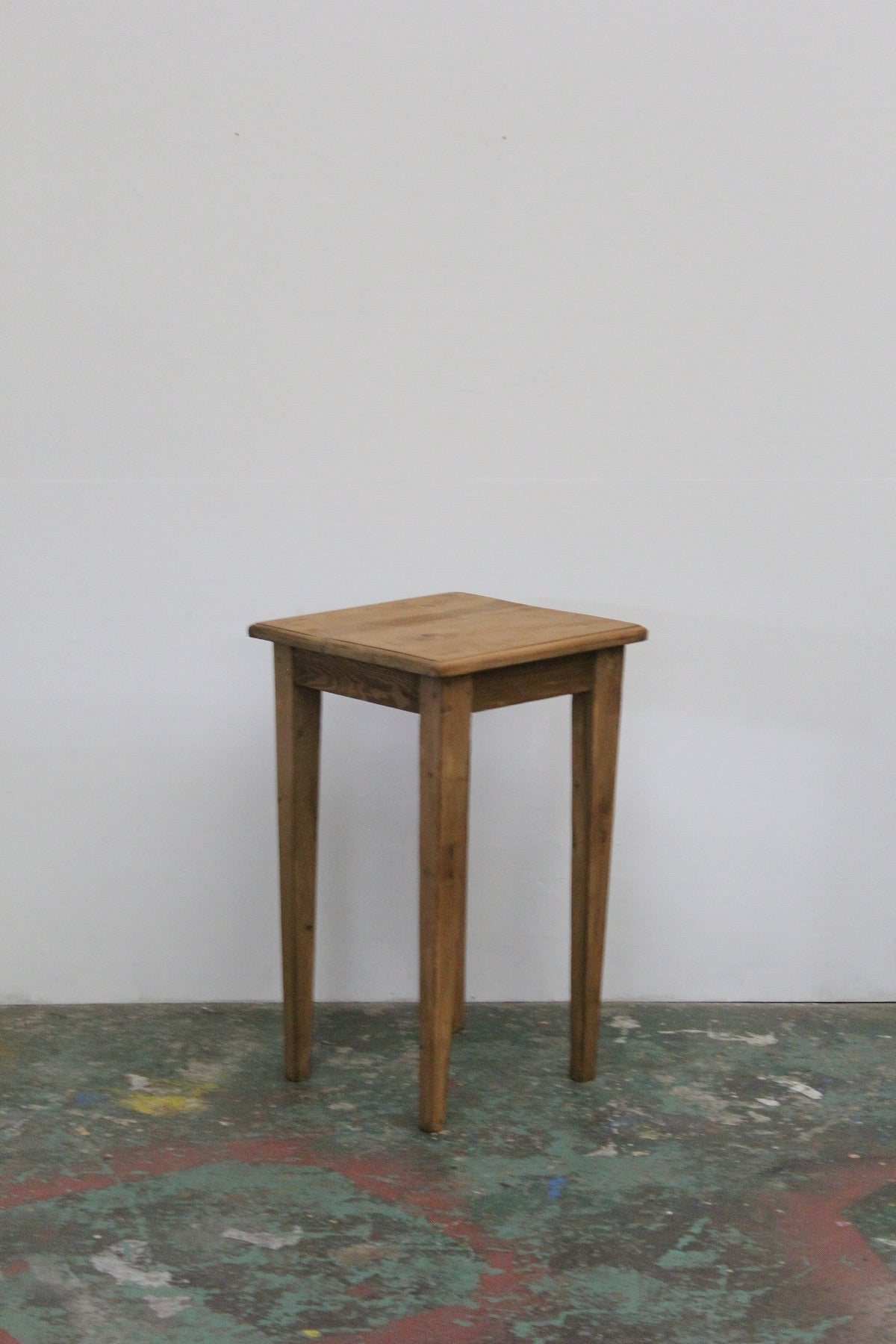 #0943 table