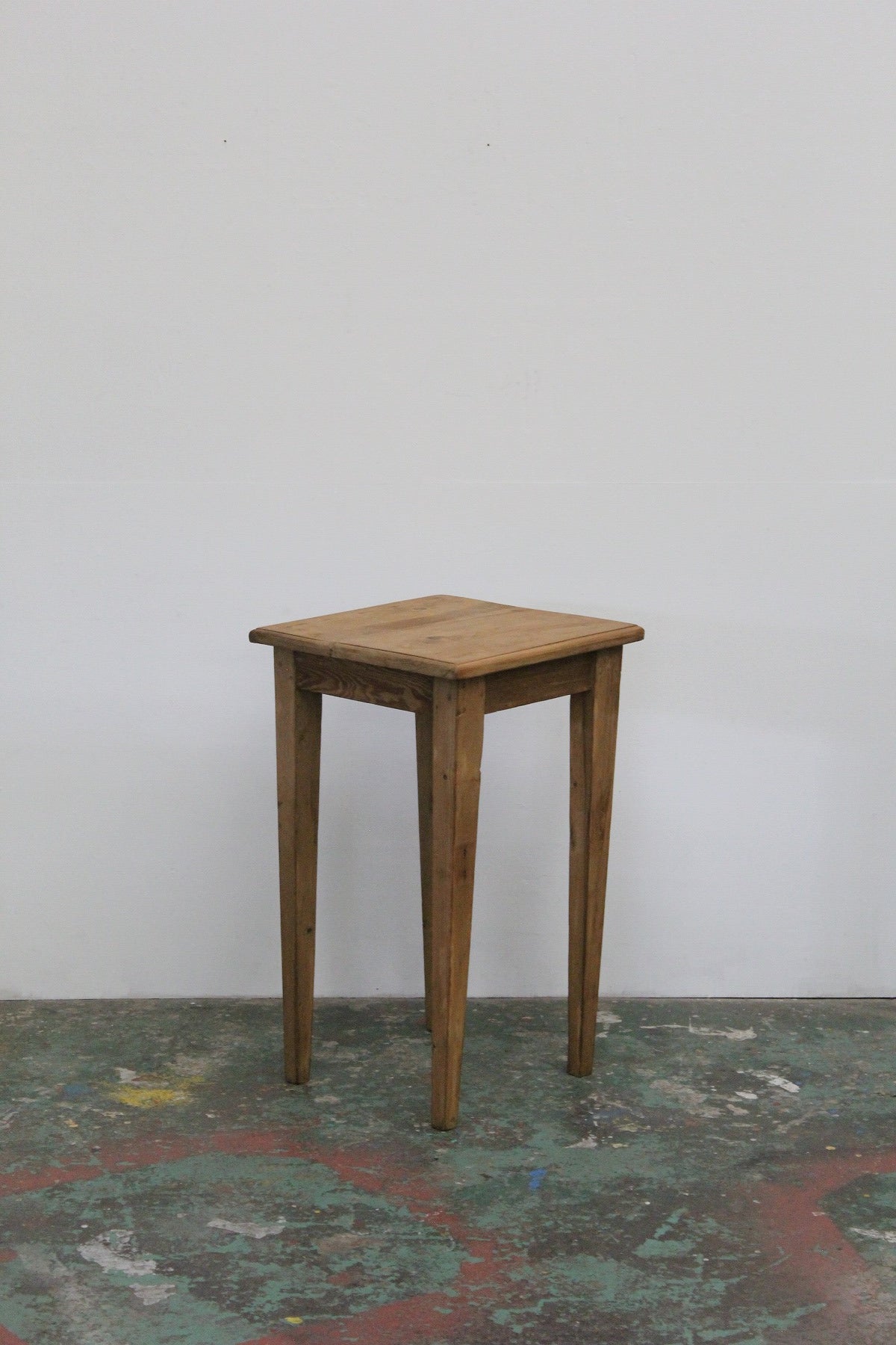 #0943 table