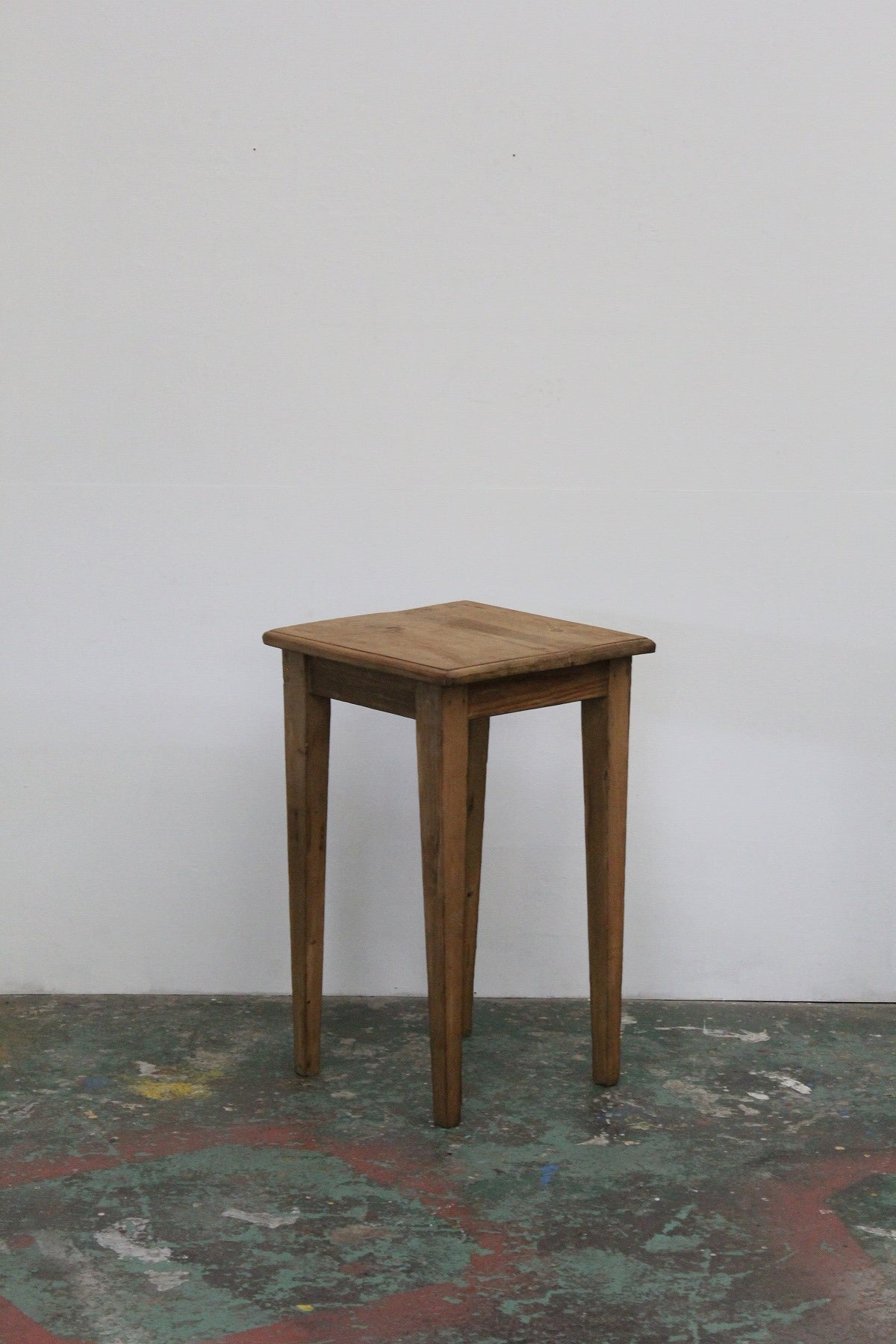 #0943 table