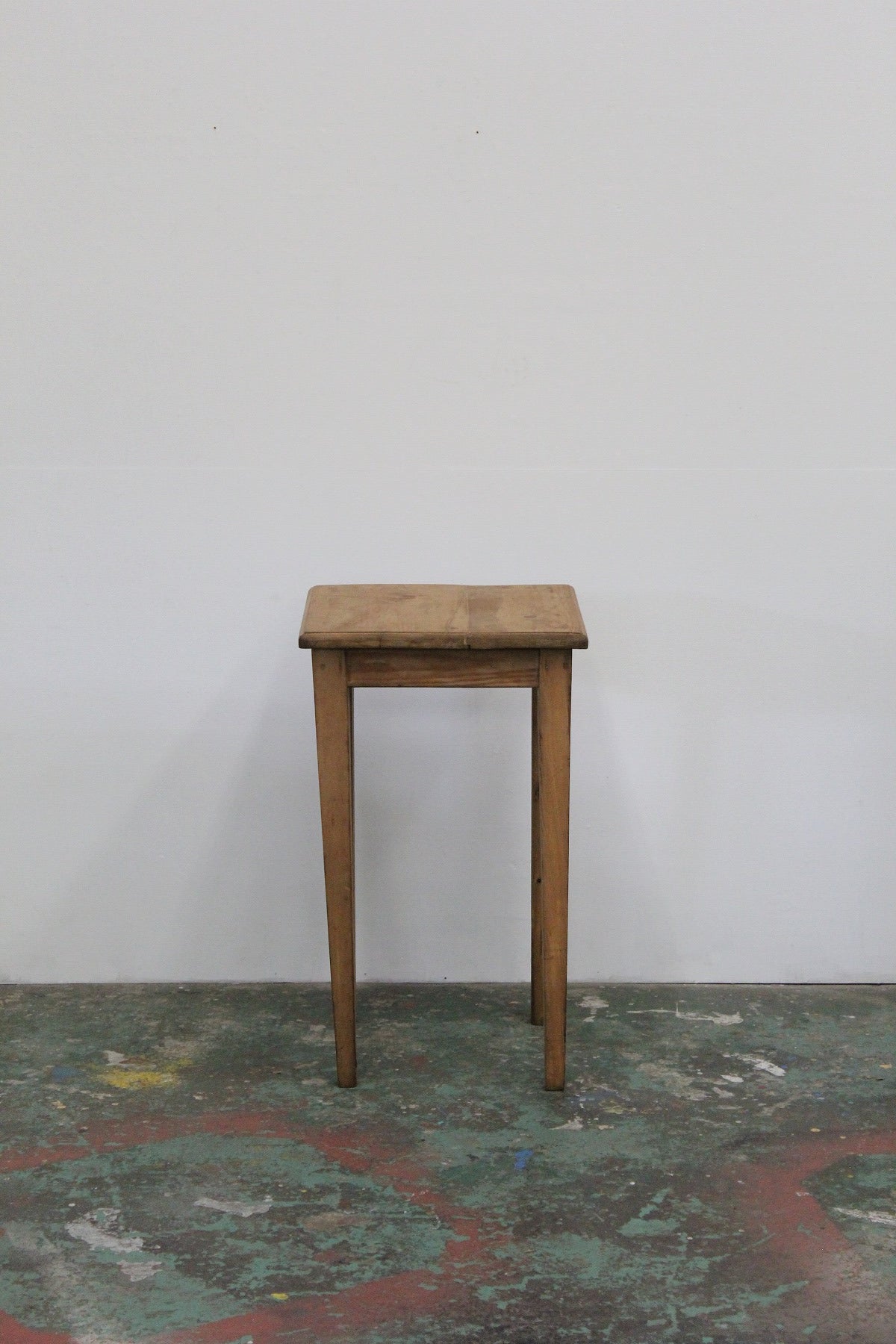#0943 table