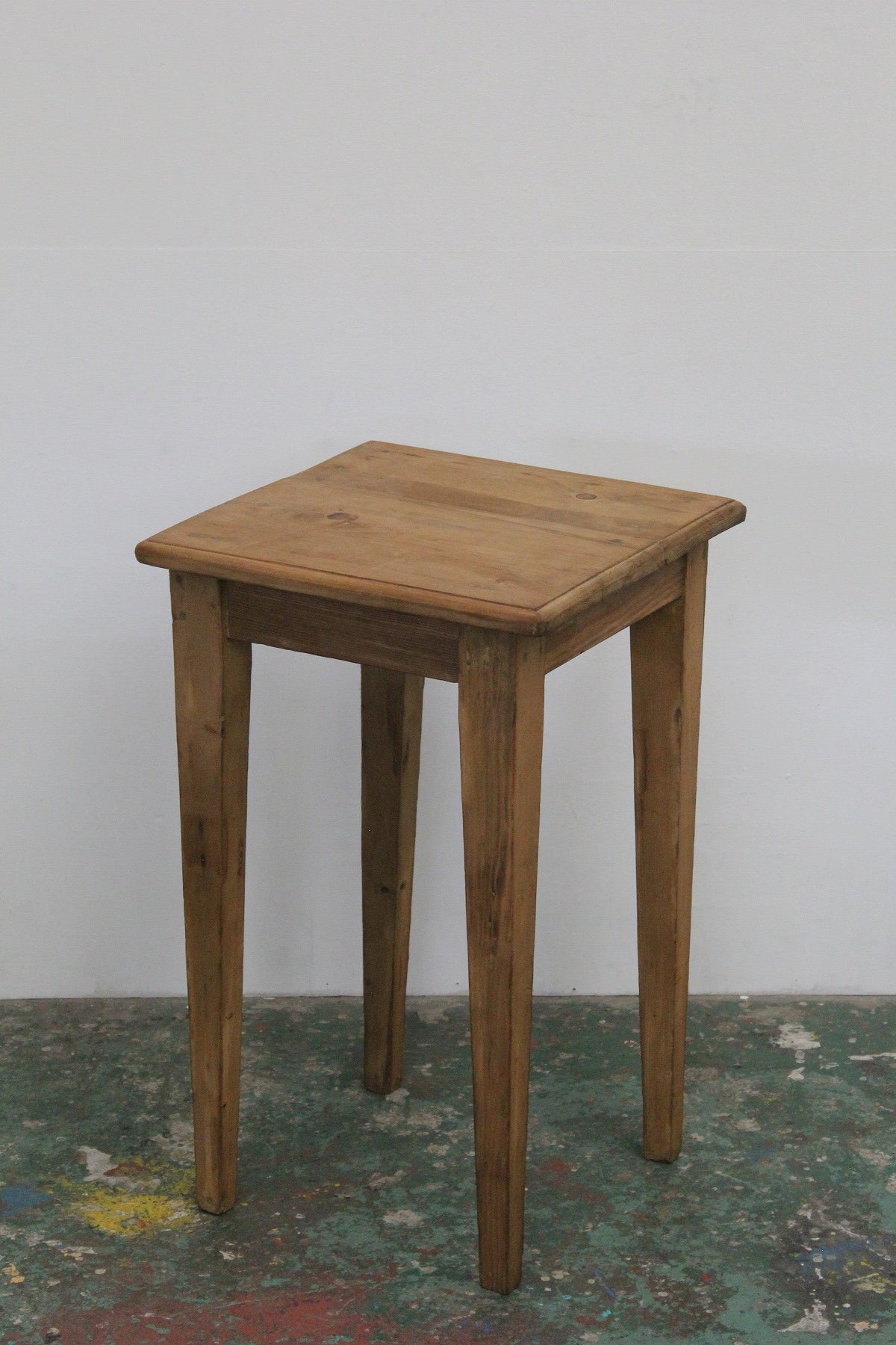 #0943 table