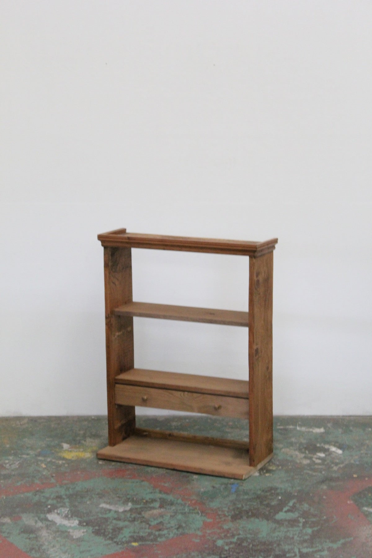 #0944 shelf