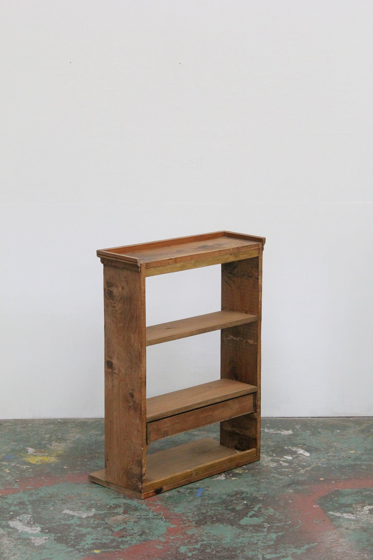 #0944 shelf