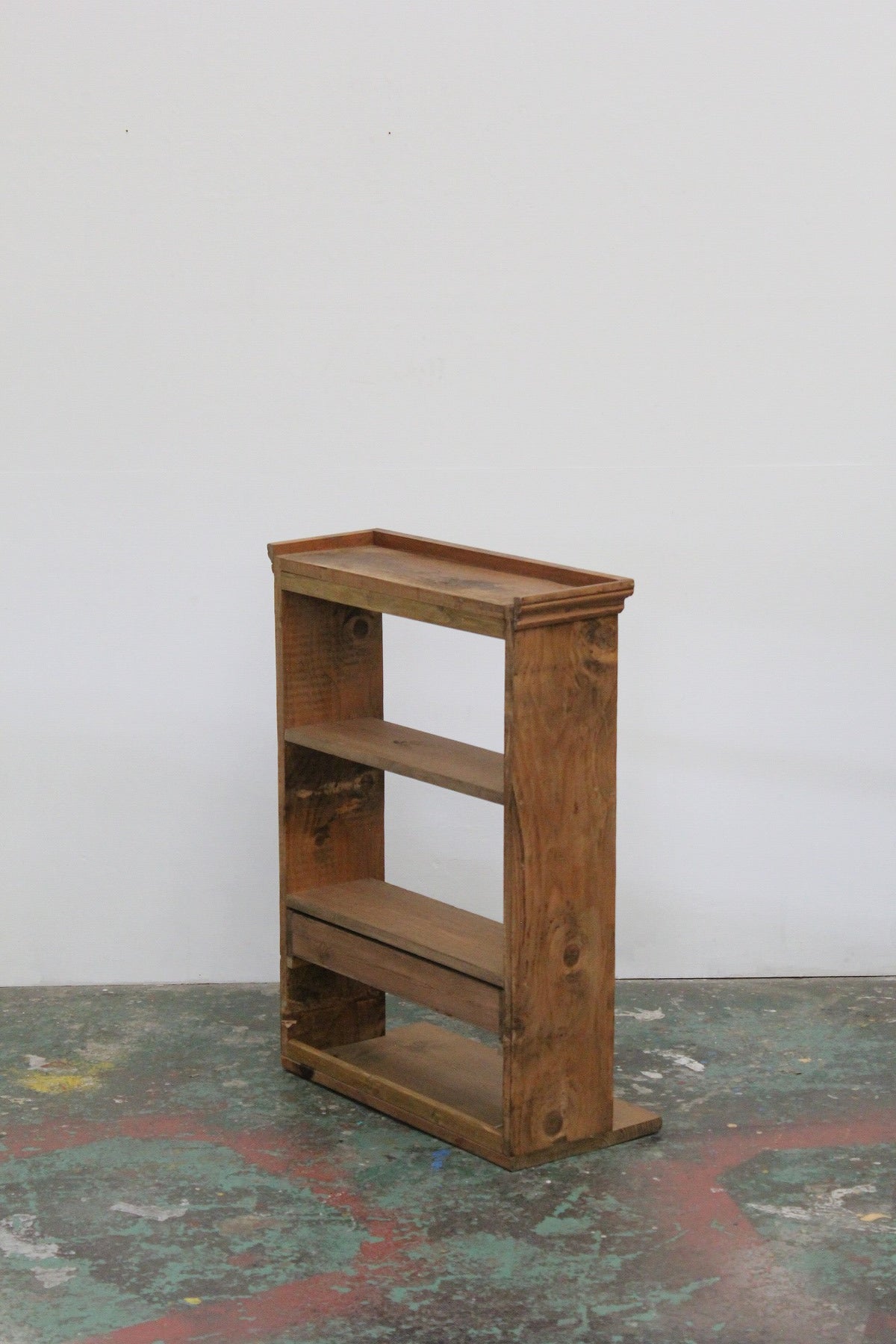 #0944 shelf