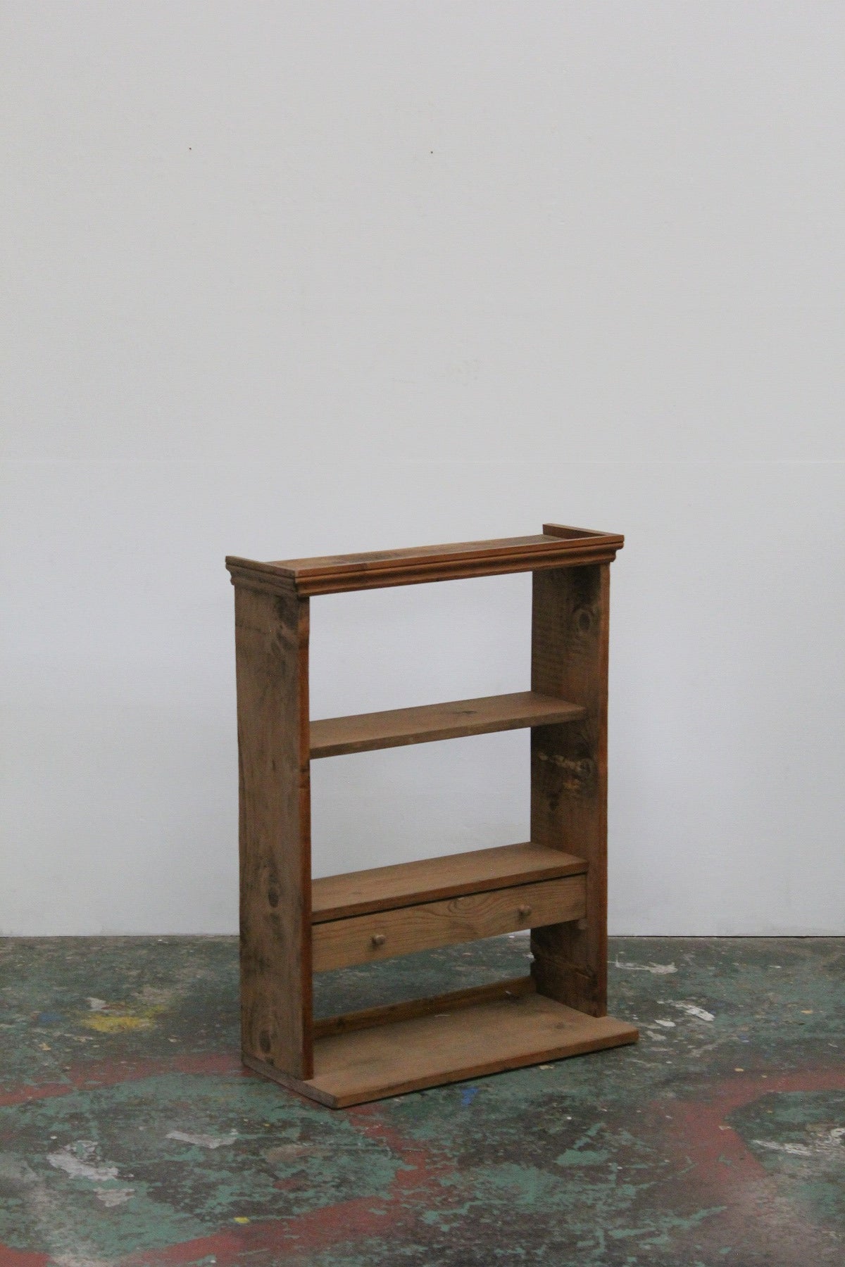 #0944 shelf