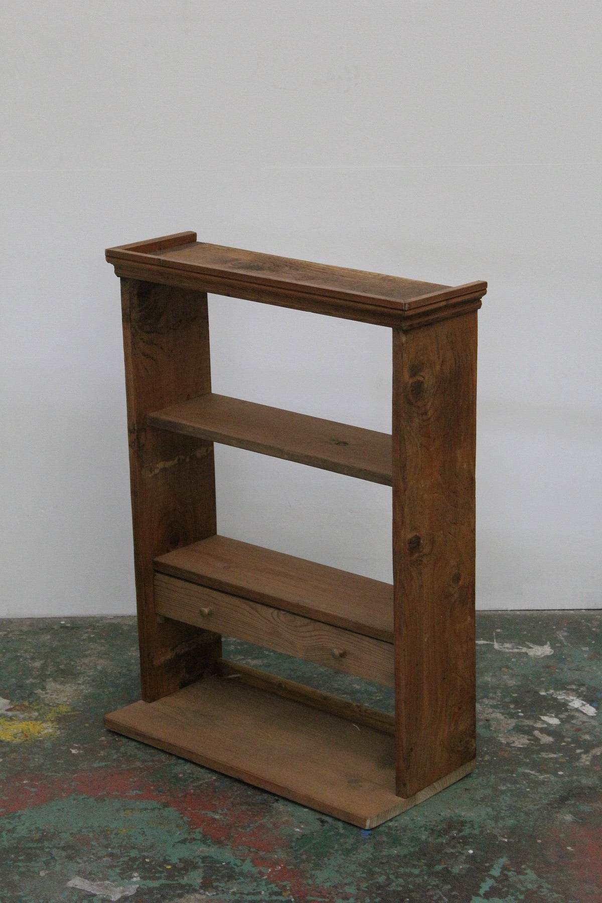 #0944 shelf