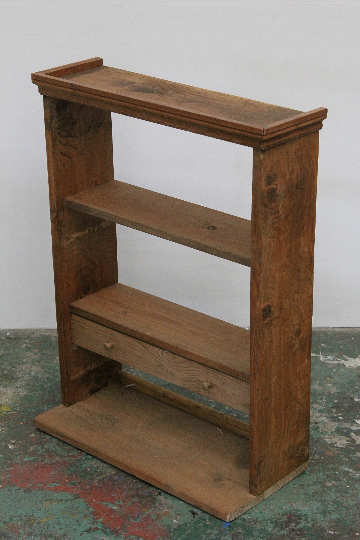 #0944 shelf