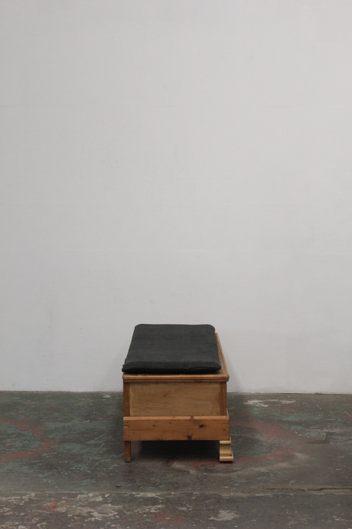#1147 bench