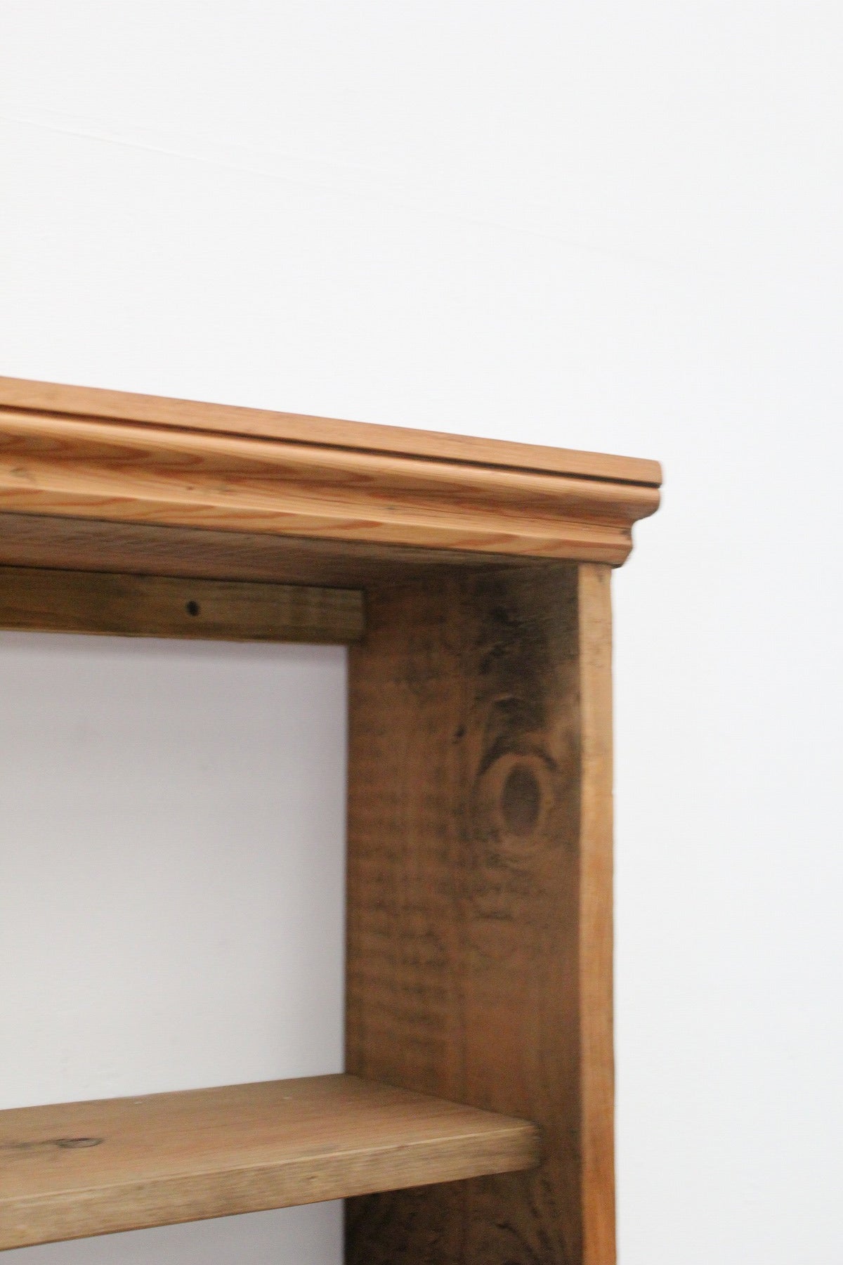 #0944 shelf