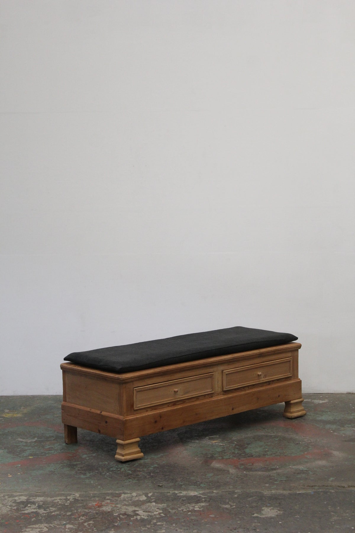 #1147 bench