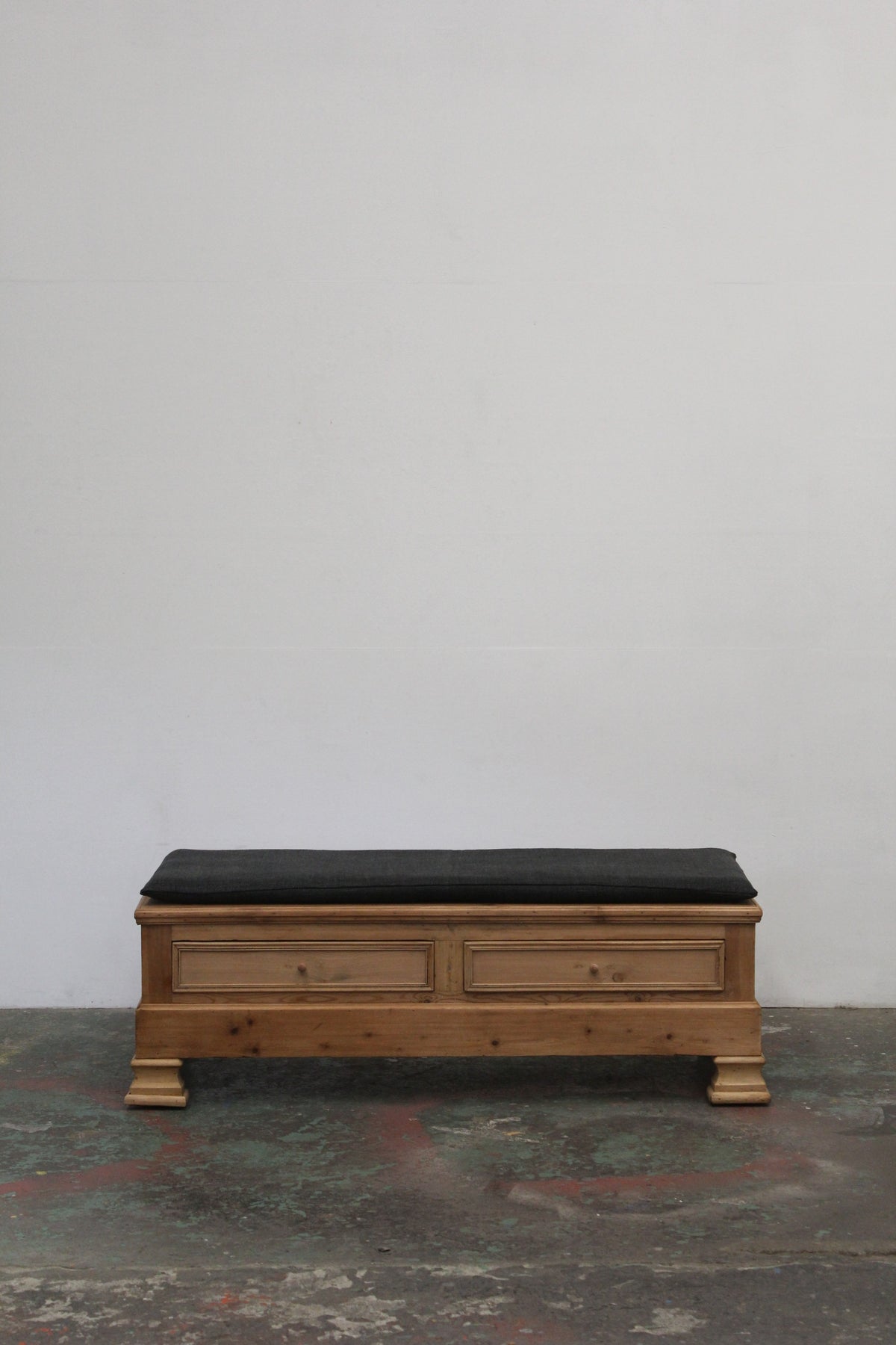 #1147 bench
