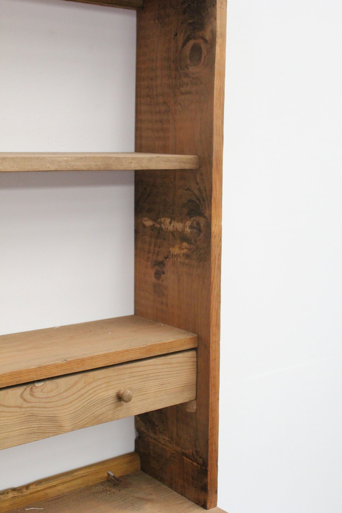 #0944 shelf