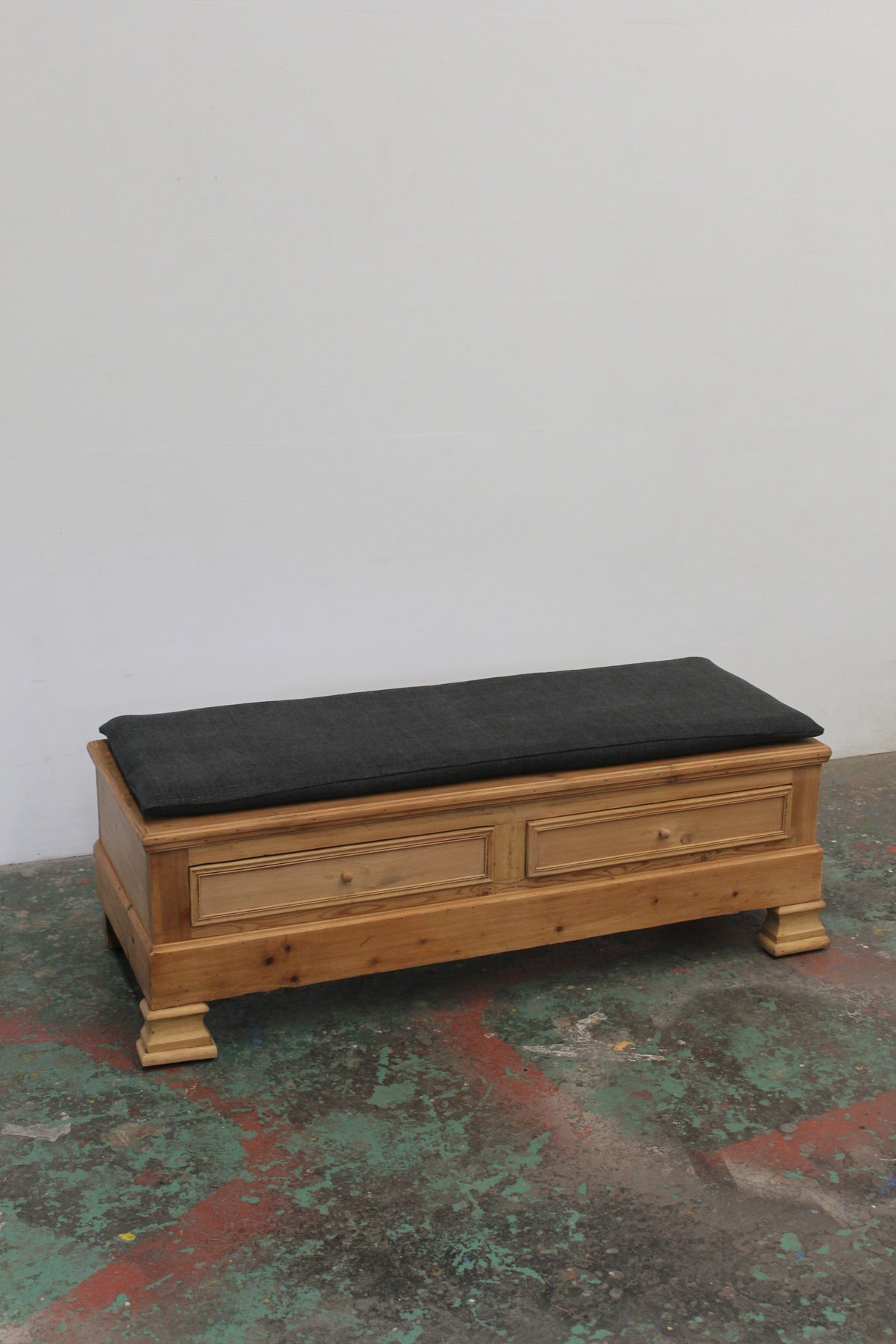 #1147 bench
