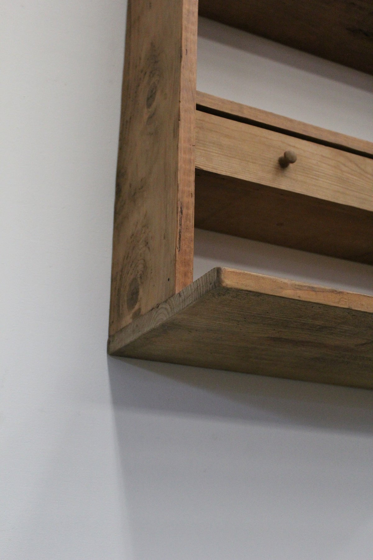 #0944 shelf