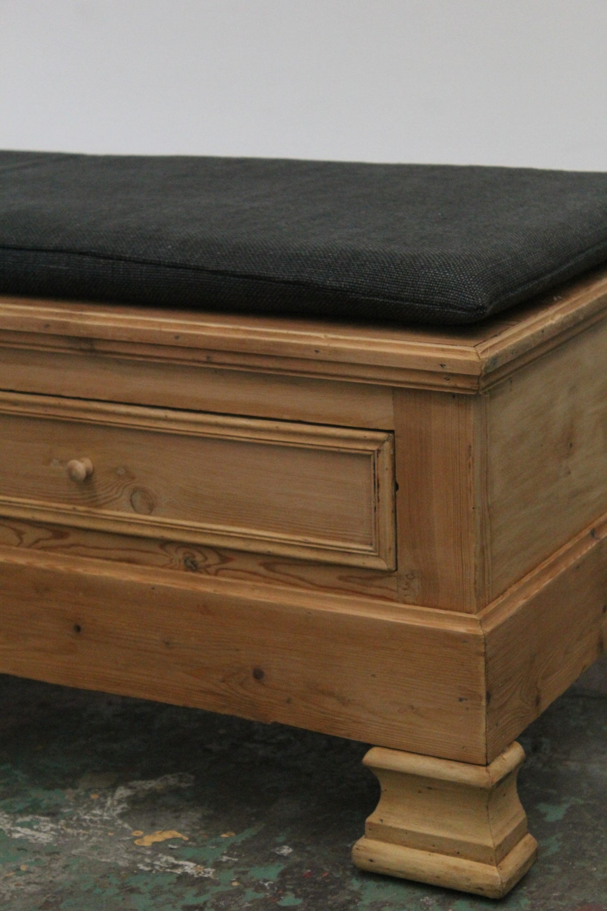 #1147 bench