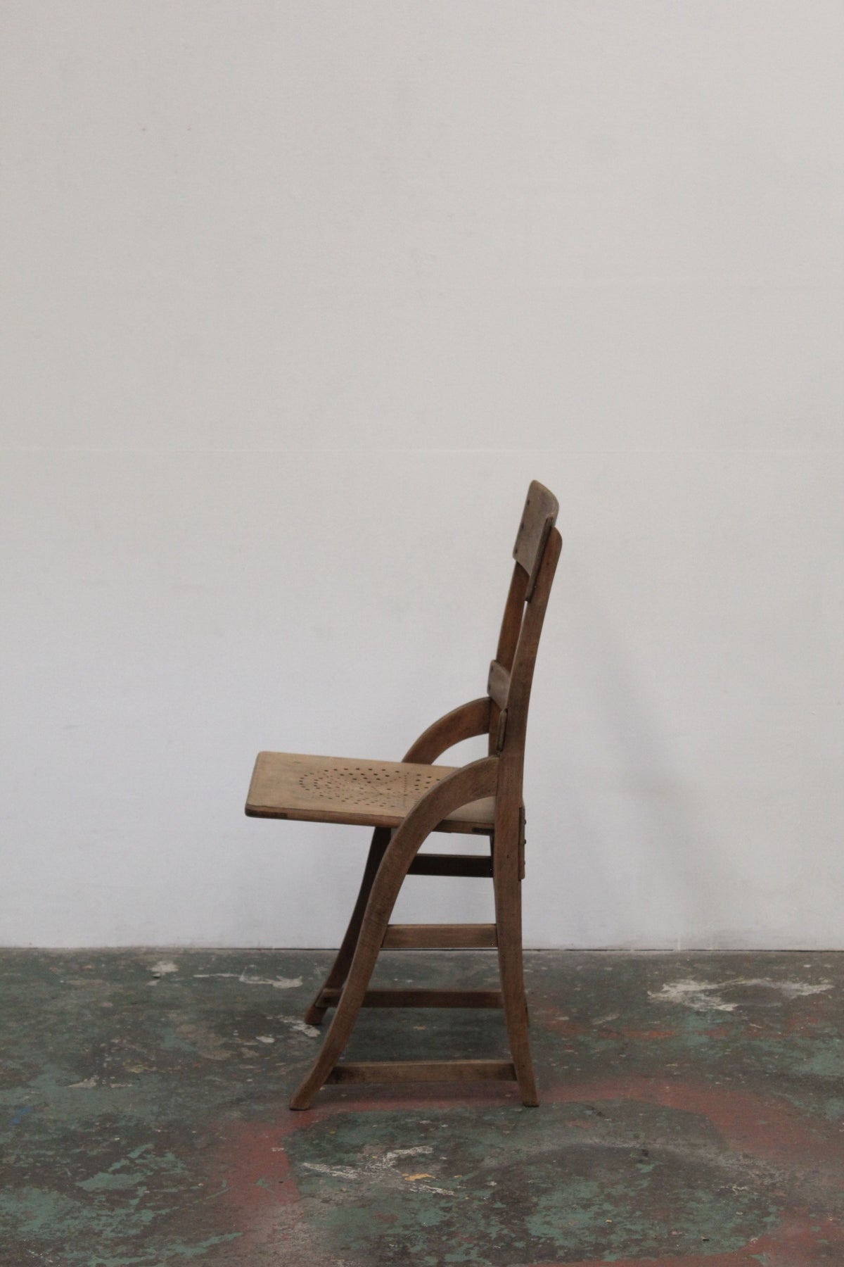 #1254 theater chair