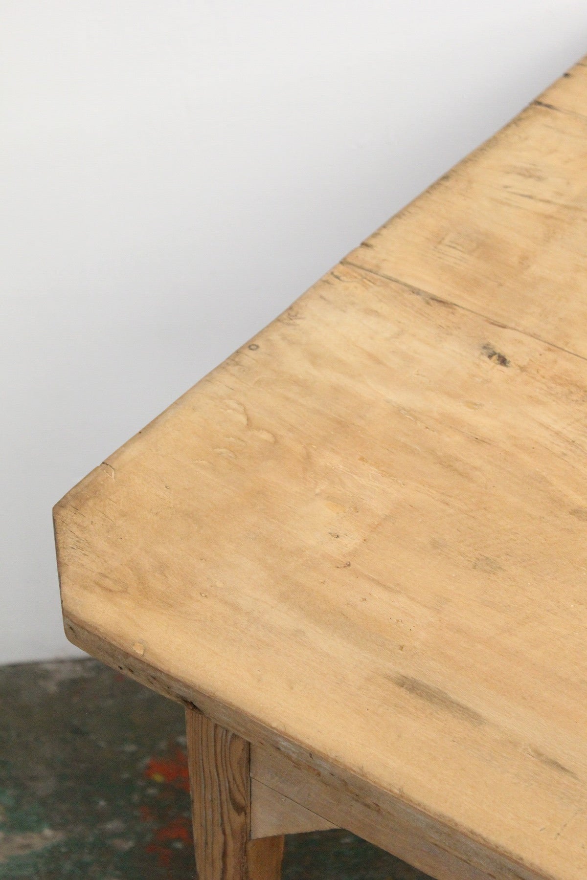 #0951 table